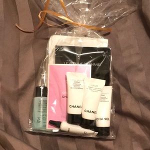 Chanel gift bag samples. All new